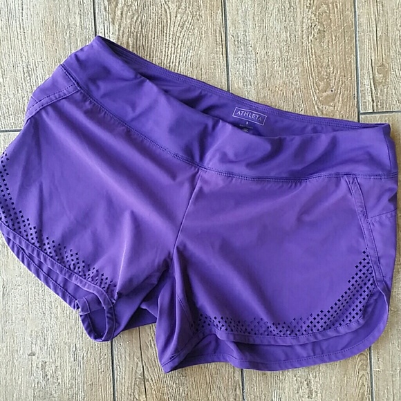 Athleta Pants - 🆕LIST ATHLETA ACTIVE SHORTS